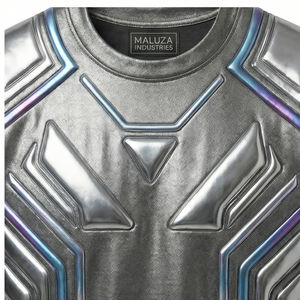 T-shirt urbain métallique premium, mode streetwear décontractée pour hommes, chemise brillante de luxe, Europe, États-Unis, MALUZA INDUSTRIES - Product Image 5