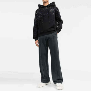 Sudadera personalizada con pedrería, detalles de cristal llamativos, tela transpirable, ajuste cómodo, costuras duraderas y de primera calidad. - Product Image 4