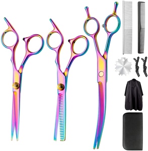 Ensemble professionnel de ciseaux de toilettage multi-usages en acier inoxydable pour animaux de compagnie avec ciseaux courbes, peigne à effiler et cape - Product Image 1