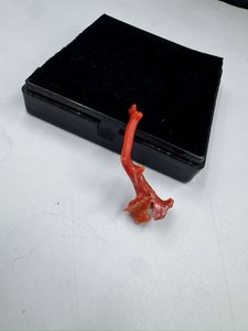 ลูกปัดปะการังแดงอิตาลีรูปทรงกิ่งไม้ พลอยดิบสำหรับทำเครื่องประดับ ปะการังรูปทรงต้นไม้ พลอยคุณภาพสูง - Product Image 2