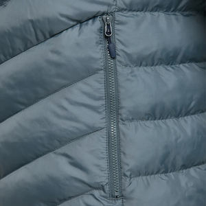 Chaqueta Acolchada Azul para Hombre con Cuello Alto, Cierre de Cremallera, Resistente al Viento, Informal, de Invierno, Rellena de Plumón, Corte Ajustado, Largo Regular - Product Image 6