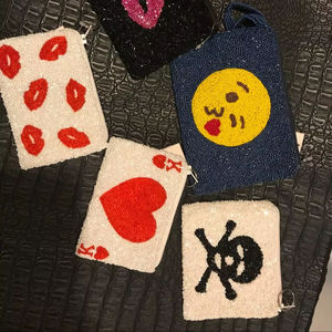 กระเป๋าใส่เหรียญรูปผีเสื้อประดับลูกปัดทำมือ กระเป๋าซิปปักลูกปัดหลากสี กระเป๋าสตางค์โบโฮใบเล็ก - Product Image 1