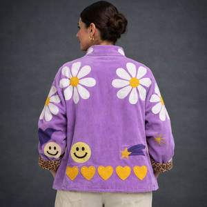 Chaqueta Sujani de Moda con Cuello Alto, Diseño Floral Tejido y Logotipo Frontal - Product Image 4