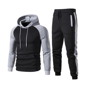Conjunto de Sudadera con Capucha Ligera de Forro Polar para Hombre, Color Negro y Gris con Bloques de Color, Chándal Casual con Pantalones Jogger Largos con Cordón para Invierno - Product Image 1