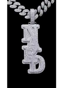 จี้ห้อยคอทรงฮิปฮอปประดับอักษรย่อ ดีไซน์ทันสมัยแบบส่วนตัว ชุบเงิน ประดับเพชรโมอิสซาไนต์ เหมาะสำหรับผู้ชายในงานปาร์ตี้ - Product Image 2