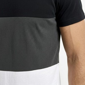 Nouveau T-shirt pour homme à blocs de couleur, manches courtes, col rond, coupe classique, tricoté, style décontracté, noir, gris, blanc, design uni - Product Image 4
