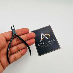 ADELMAS INTERNATIONAL Coupe-cuticules à lame droite de haute qualité 6MM en acier inoxydable super tranchant avec logo personnalisé pour soins des ongles - Product Image 3