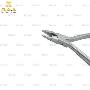 Pince à fil pour jeunes orthodontistes, à bec en trois sections avec trois rainures, conçue pour les fils jusqu'à 0,028″, Instruments orthodontiques - Product Image 3