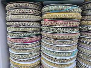 Accesorios de Prendas con Flecos Metálicos de Poliéster Bordados en Color Personalizado, Lavables y Ecológicos, de 1.5 Pulgadas - Product Image 2