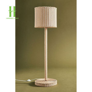 Lámpara de Pie de Ratán LED Hecha a Mano, Decoración para el Hogar, Base de Lámpara de Ratán, Diseño OEM, Embalaje Personalizado, Estilo Mediterráneo, Hecha en Vietnam - Product Image 3