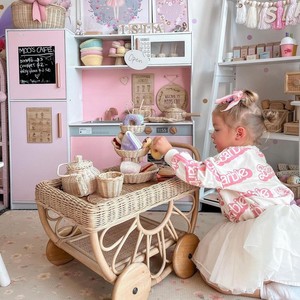 Juguetes para juego de simulación de fiesta del té, carritos de bebidas de ratán hechos a mano, carrito rodante de madera para bebés con almacenamiento - Product Image 4