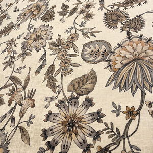 Tissu d'ameublement imprimé floral Gia Jacobean au mètre, élégant motif floral botanique pour meubles et décoration intérieure - Product Image 1