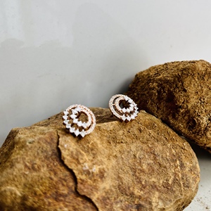 Pendientes de Diamantes en Oro Rosa, Corte Brillante Redondo, Color G Natural, Joyería de Lujo para Mujer, para Bodas - Product Image 1