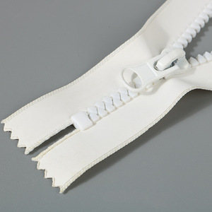 Fermeture éclair en résine blanche imperméable, très vendue, 5 #   Fermeture éclair en résine à extrémités fermées, fermeture éclair en plastique pour vêtements - Product Image 1