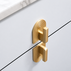 Bouton de meuble artisanal en laiton massif motif soleil, finition dorée, poignée décorative pour tiroir, porte de placard, commode de cuisine - Product Image 4