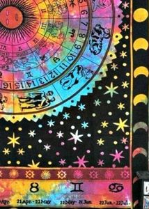 Tapiz Decorativo de Pared con Diseño de Astrología, Tapiz de Algodón Hecho a Mano con Signos Zodiacales, Tamaño Queen, por Indian Consigners - Product Image 3