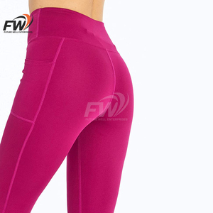 Leggings Deportivos de Alta Calidad al por Mayor con Logotipo Personalizado, Leggings de Yoga con Costuras Acanaladas para Mujer - Product Image 4