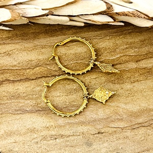 Pendientes de Aro de Latón Favoritos del Mercado, Joyería Tribal Dorada para Mujer, Pendientes de Aro con Textura Chapados en Oro de 18k para Venta al por Mayor/OEM/ODM - Product Image 3
