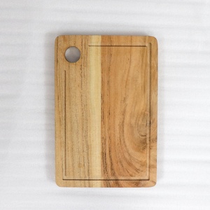 Tabla de cortar rectangular de madera de mango con orificio para colgar y ranura para recoger jugo, para verduras, carne, queso, frutas, cocina - Product Image 3