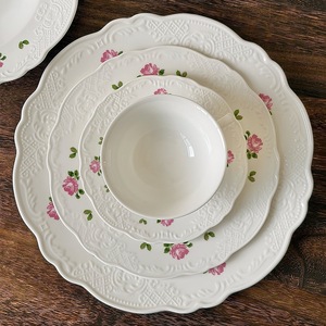 European country style smooth white ceramic dinnerware <b>sets</b> with underglaze pink roses fresh green leaves embossed tiny blossom - Product Image 5