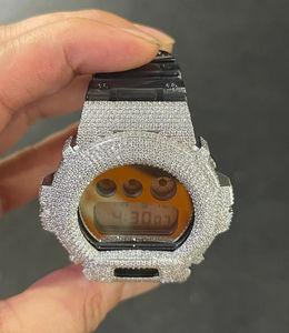 Montre unisexe élégante en quartz avec demi-diamants Moissanite VVS1, boîtier en acier inoxydable et bracelet en caoutchouc, bijoux Hip Hop - Product Image 4