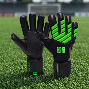 Gants de gardien de but avec super adhérence et protection des doigts, en latex allemand, personnalisables pour les professionnels, couleur vert et noir - Product Image 2