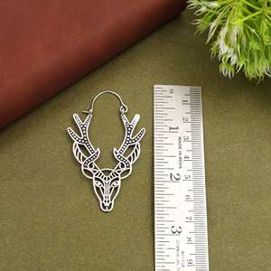 Boucles d'oreilles en laiton tête de cerf, boucles d'oreilles pendantes en bois de cerf, bijoux animaliers bohèmes, boucles d'oreilles rustiques de la forêt, cadeau inspiré de la nature - Product Image 4