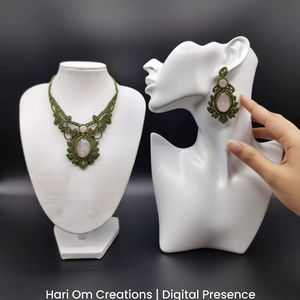 สร้อยคอหยกทำมือแบบมาคราเม่ |   เครื่องประดับบำบัดสไตล์โบโฮคลาสสิก |   จี้ห้อยคอแบบปรับได้พร้อมสายโซ่ไม้ไผ่เคลือบแว็กซ์ |   ฮาริ อม ครีเอชั่นส์ - Product Image 3