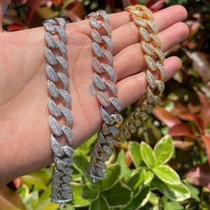 สร้อยข้อมือคิวบันลิงค์เพชรแล็บโกรว์ 20 มม. แบบฝังเพชรเต็มเส้น ทรงบาแกตต์ สไตล์ฮิปฮอป สร้อยข้อมือสไตล์แร็ปเปอร์สำหรับผู้ชาย - Product Image 2