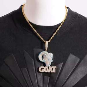 Colgante de plata de ley 925 con diseño de cabra personalizado, estilo hip-hop, totalmente cubierto de diamantes de moissanita VVS brillantes tipo baguette - Product Image 1
