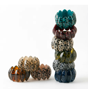 Bracelets en résine géométriques larges et colorés, tendance, uniques, épais, faits à la main, qualité supérieure, bijoux de mode unisexe pour femme - Product Image 3