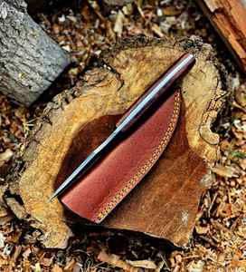 Couteau de chasse et de camping le plus vendu avec lame en acier Damas et manche en bois, personnalisable OEM, acier Damas de haute qualité - Product Image 2