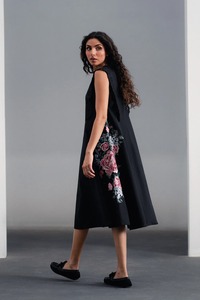 Kurta en coton brodé noir pour femme, robe midi décontractée ethnique, coupe régulière, toutes saisons, style indien pakistanais, élégante - Product Image 1