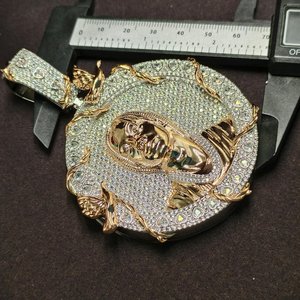 Pendentif Moissanite Personnalisé en Disque Rond, Cadeau pour Rapper, Plaqué Or Rose avec Argent Sterling 925, Breloques Personnalisables - Product Image 4