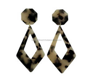 Belles boucles d'oreilles en corne naturelle pour femmes corne de buffle mode boucles d'oreilles bijoux de mode de Falak World Export - Product Image 1