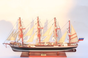Maquette de voilier de grande taille en bois de plantation Sedov, faite à la main - Réplique historique russe de barque d'entraînement à 4 mâts à l'échelle pour la décoration de la maison ou du bureau - Product Image 5