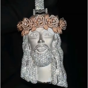 Collar con Colgante Jumbo de Cabeza de Jesús Grande y Espeluznante, Bicolor Oro Rosa, con Moissanita y Corona de Rosas, para Hombre - Product Image 1