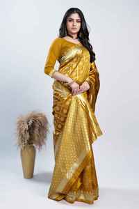 Sari Tradicional Indio de Seda con Patrón Floral Dorado y Borde para Mujer, Diseño Elegante para Bodas y Fiestas - Product Image 4