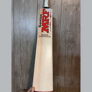Bate de críquet Cannon English Willow, bate de willow inglés duradero de nivel profesional para clubes. - Product Image 1