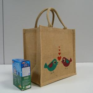 Bolsa de tela de yute ecológica al por mayor, bolsa de compras con diseño personalizado de yute, Asa reutilizable, diseño de letra, bolsa de compras de yute - Product Image 4