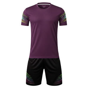 Option de vente en gros personnalisable disponible, uniforme de football professionnel, respirant, séchage rapide, léger, manches courtes, design personnalisé - Product Image 2