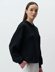Sudadera con Capucha Negra de Primera Calidad para Mujer, Estilo Holgado con Hombros Caídos, Diseño en Relieve, Antiarrugas, Transpirable, 100% Algodón, Estilo Urbano - Product Image 5