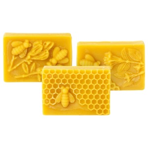 Refined Golden Pellets Made From Beeswax With Texture For Cosmetic Formulas Wick Crafting Timber Care Goods Export Packed - Product Image 4