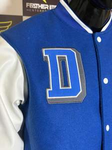 Chaqueta Varsity de Chenilla Bordada Personalizada de Alta Calidad ODM OEM, Cuerpo de Lana, Mangas de Cuero PU, Chaqueta Letterman de Béisbol para Hombre - Product Image 5