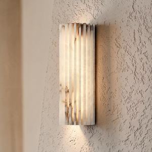 Lámpara de Pared Minimalista de Aluminio Dorado Estilo Art Deco para Hogar, Oficina, Decoración Interior, Ligera, Regalo para Diwali o Jubilación - Product Image 5