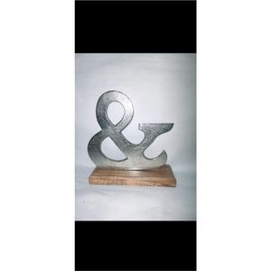 Sculpture décorative en métal et bois, signe de table artisanal pour l'hôtellerie commerciale, décoration intérieure, objet cadeau - Product Image 1