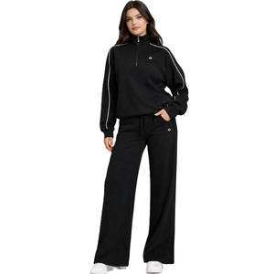 Ensemble de survêtement noir pour femme, coupe décontractée, sweat-shirt à demi-zip et pantalon de jogging large, style streetwear, tenue d'entraînement, fournisseur OEM en gros - Product Image 1