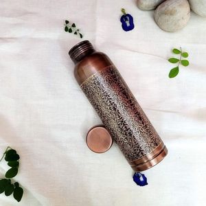 Bouteille d'eau en cuivre 1000 ml avec bouchon anti-fuite, bienfaits ayurvédiques pour la santé, écologique, réutilisable, fournisseur en gros Inde - Product Image 4