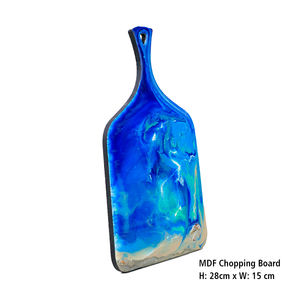 Tabla de Quesos de Resina y Madera Pulida a Mano, Diseño del Fabricante, Tabla de Cortar para Uso en la Cocina - Product Image 2