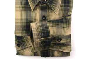 เสื้อเชิ้ตผ้าแฟลนเนลลายสก็อตแขนยาวสไตล์อเมริกันเรโทรสำหรับผู้ชาย  คอปก  กระดุมเขาสัตว์  ผ้าฝ้าย 100%  ODM  เสื้อเชิ้ตแฟลนเนลลำลองสำหรับฤดูใบไม้ร่วง - Product Image 4